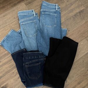 BUNDLED LOT of 4 Pairs Chico’s So Slimming Denim & Black Pants Size .5 R or US 6